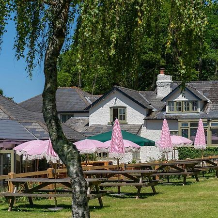 High Corner Inn Godshill  Exterior photo