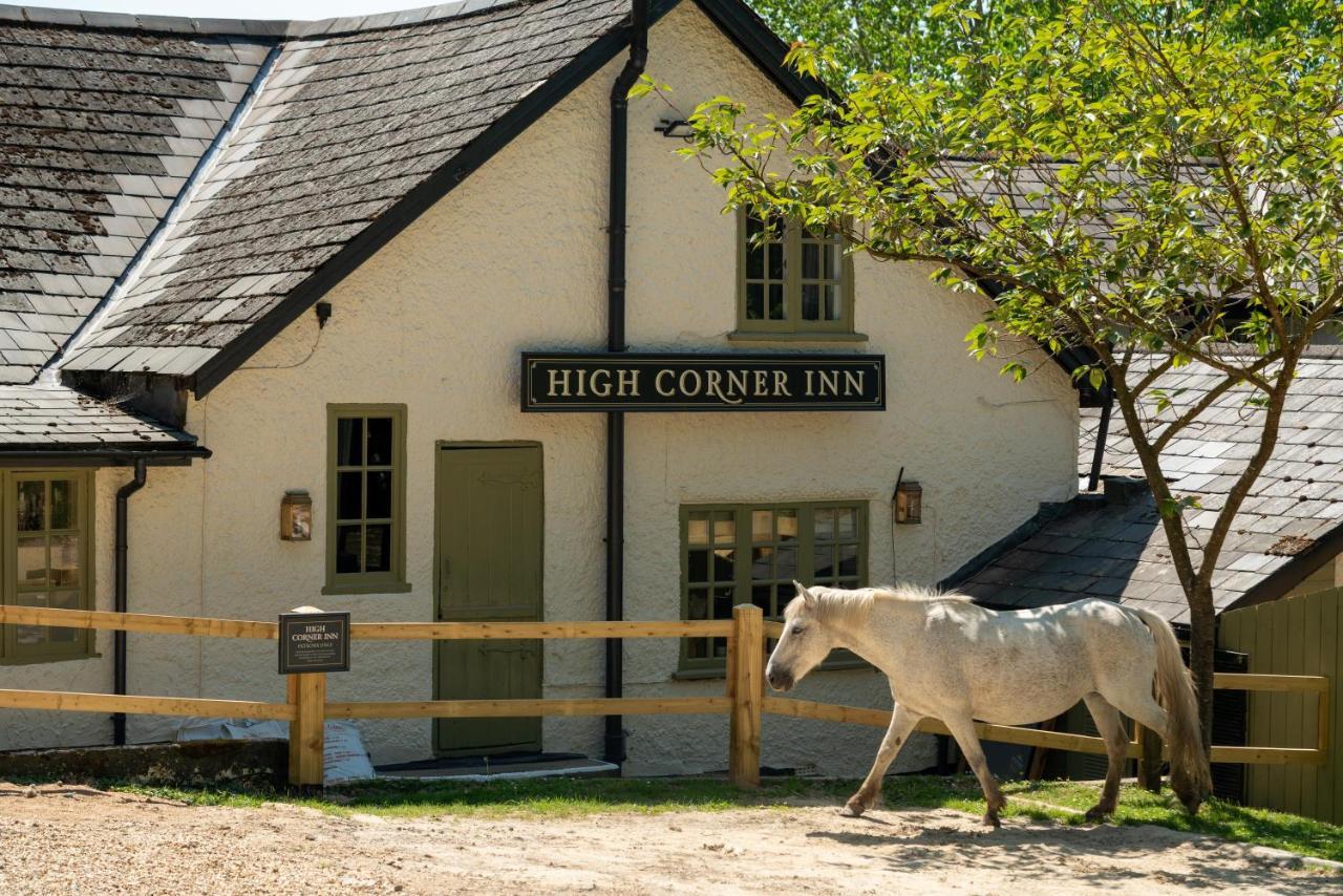 High Corner Inn Godshill  Exterior photo